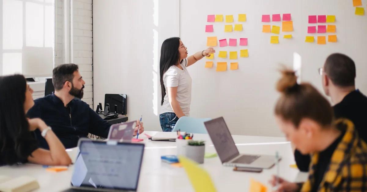 Processo seletivo municipal oferece oportunidades em educação e infraestrutura — Foto: Unsplash