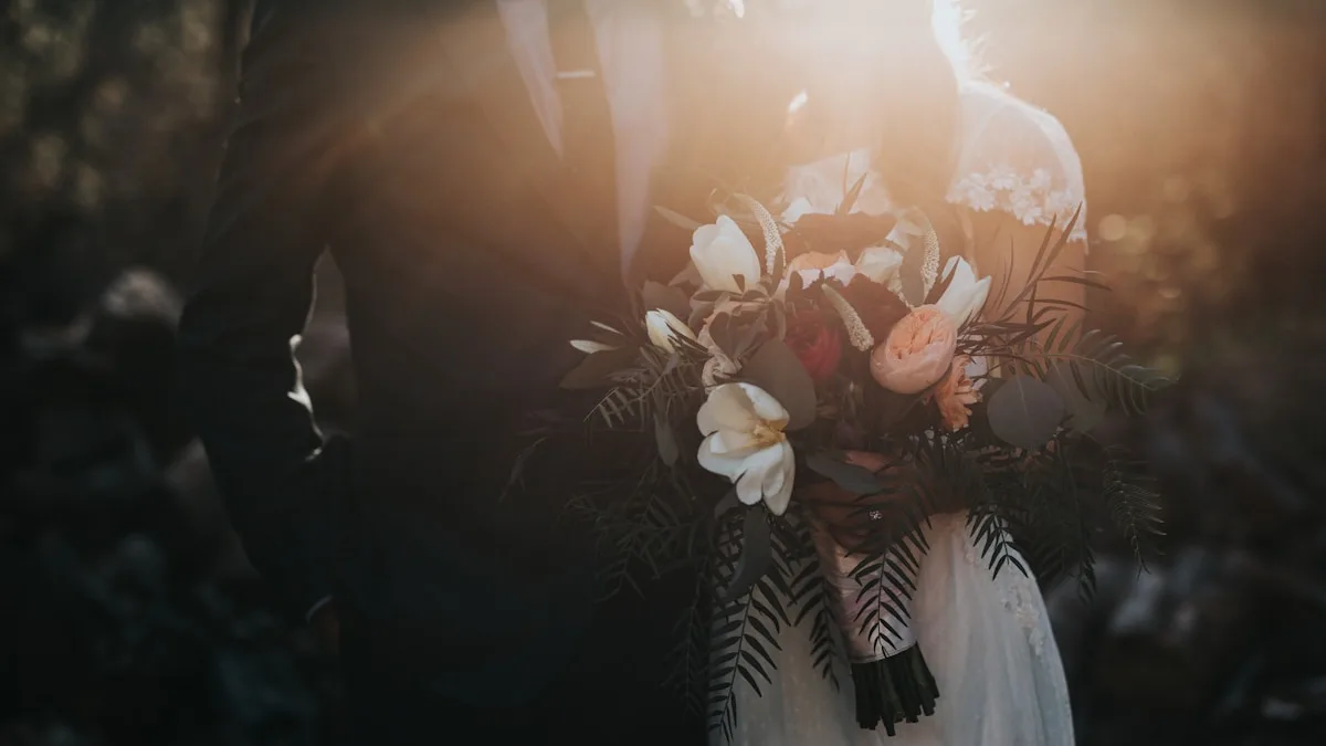 Casamento em cerimônia elegante — Foto: Unsplash
